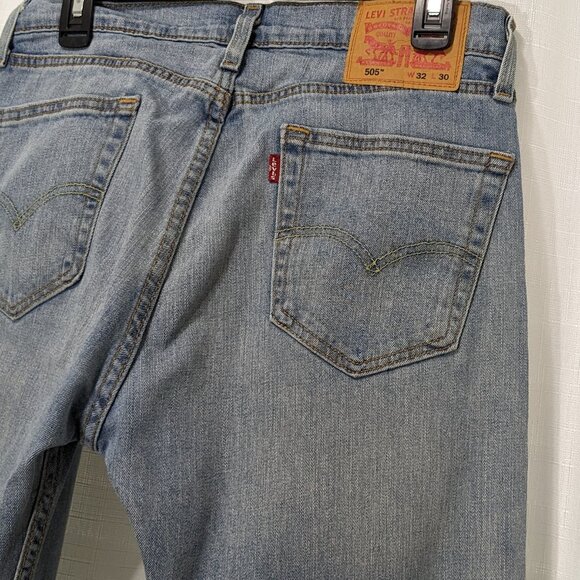LEVI'S 505 Regular Fit Jeans Straight Leg Room Light Blue Sz 32 X 30 - Picture 7 of 12